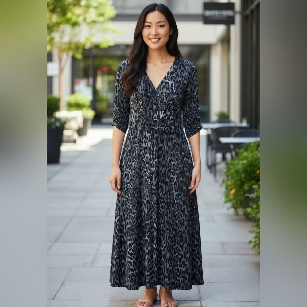 Liz Lange Completely Me Lovely Maxi Dress V Neck Soft Flowing Fabric For Fall PL